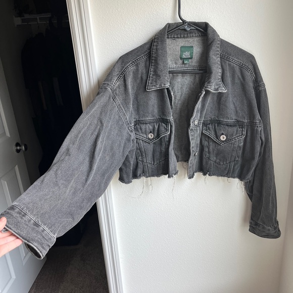 Cropped Jean jacket - Picture 2 of 3